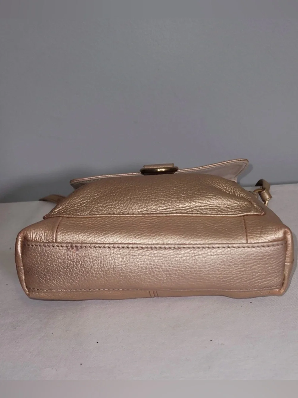 Fossil Metallic Crossbody Bag Bronze Gold Leather Vintage Y2K